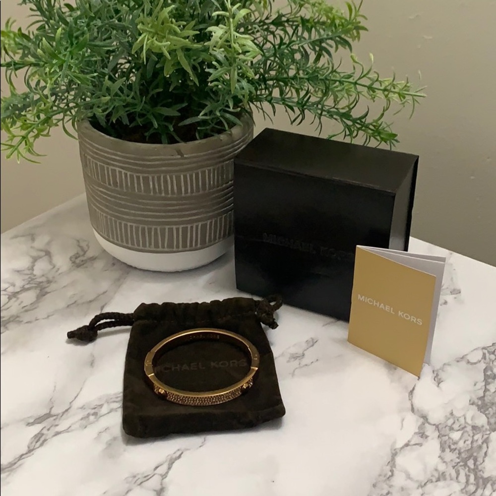 Michael kors rose gold bracelet